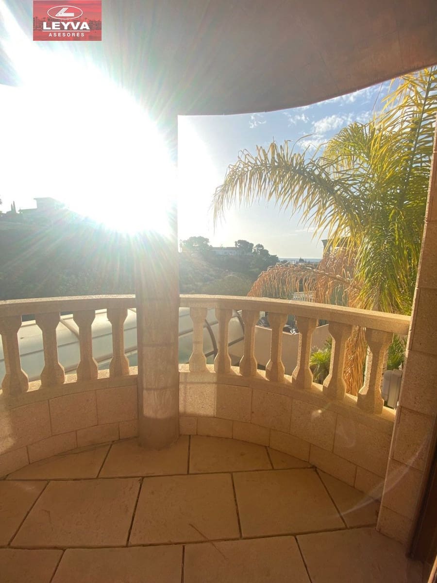 5 soveværelse Villa til salg i Isla Plana med swimmingpool - € 1.300.000 (Ref: 7807791)