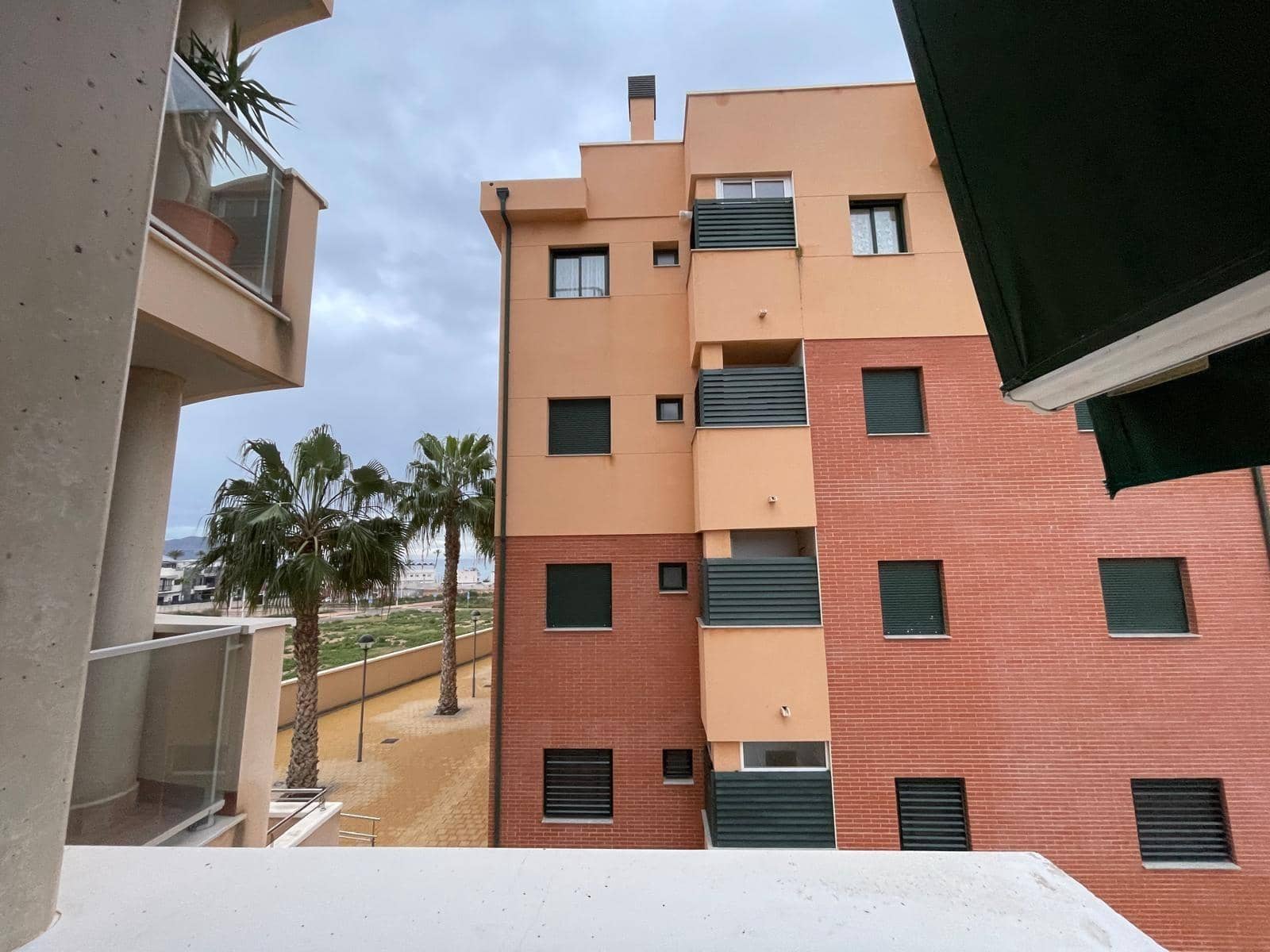 2 makuuhuone Huoneisto myytävänä paikassa Alamillo mukana uima-altaan 
autotalli - 155 000 € (Ref: 7807849)