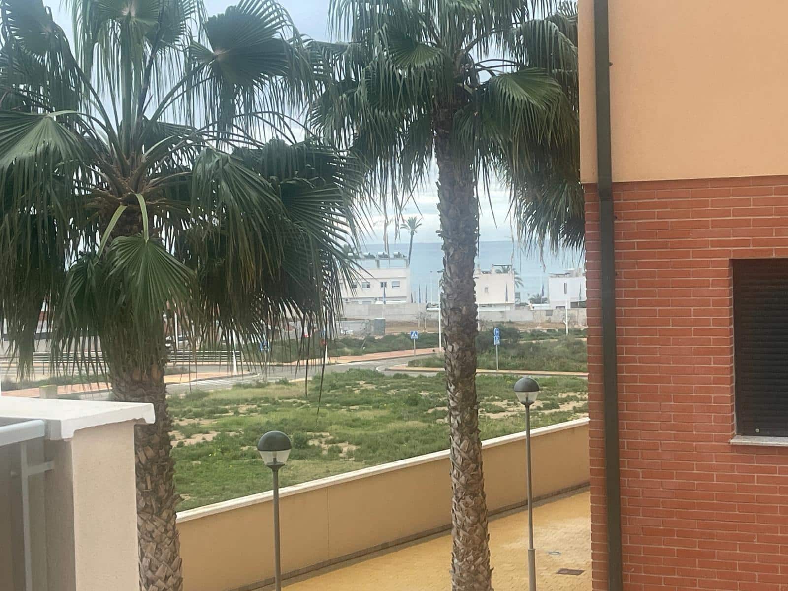 2 makuuhuone Huoneisto myytävänä paikassa Alamillo mukana uima-altaan 
autotalli - 155 000 € (Ref: 7807849)