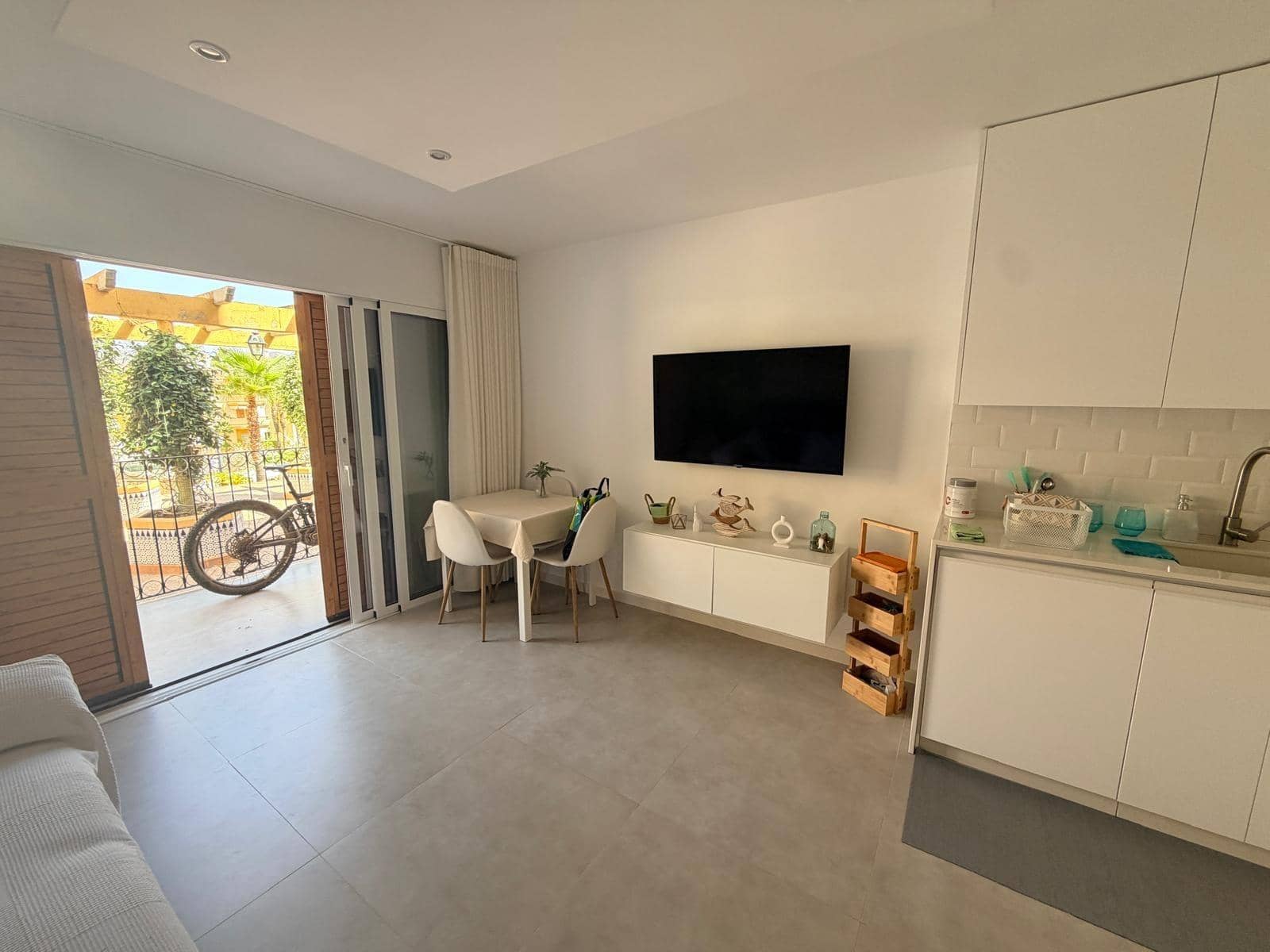 3 bedroom Apartment for sale in Puerto de Mazarron with pool - € 198,000 (Ref: 7863027)
