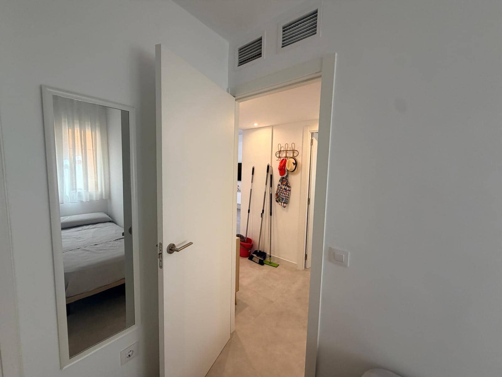 3 bedroom Apartment for sale in Puerto de Mazarron with pool - € 198,000 (Ref: 7863027)
