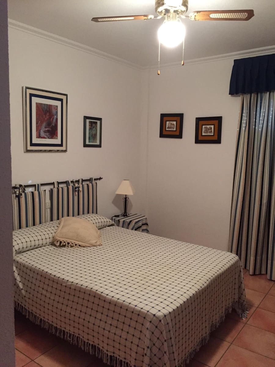 5 soveværelse Villa til salg i Puerto de Mazarron med garage - € 275.000 (Ref: 8129946)