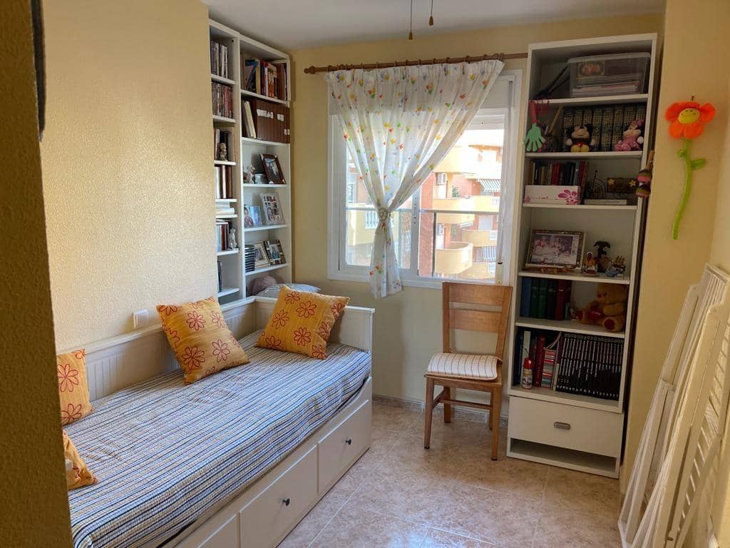 2 bedroom Flat for sale in Puerto de Mazarron with pool - € 155,000 (Ref: 8195424)