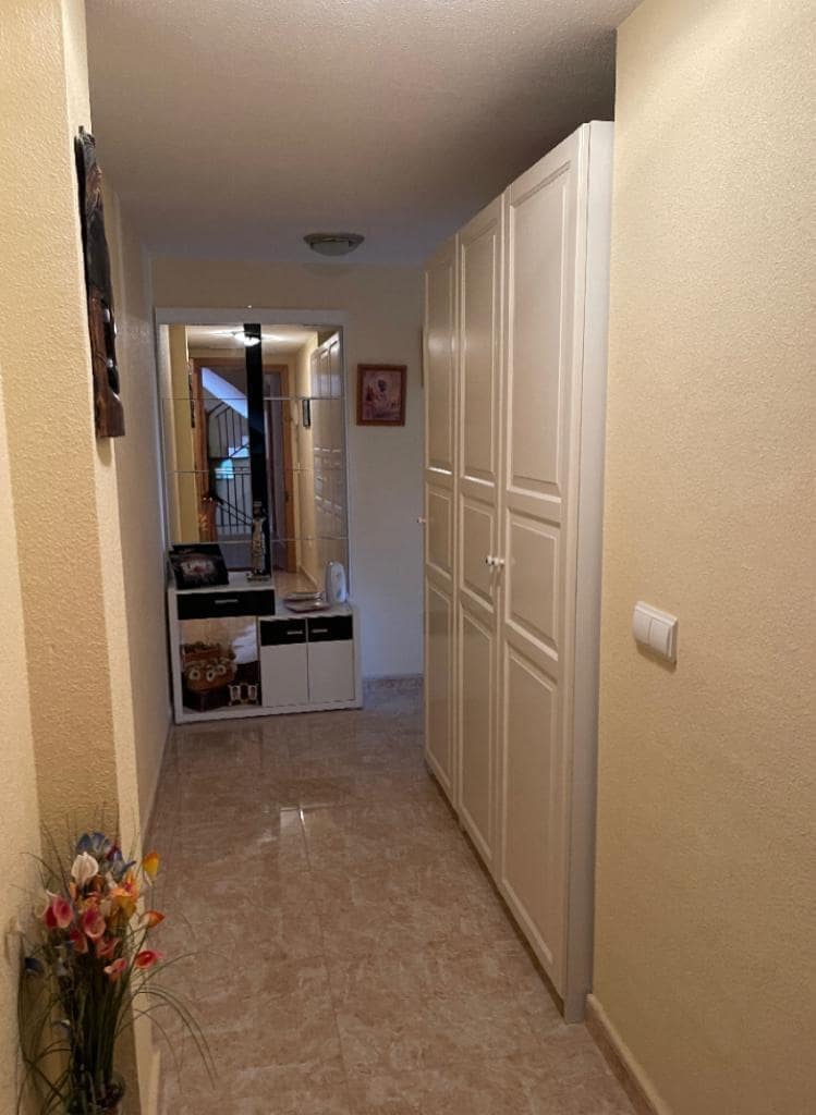 2 bedroom Flat for sale in Puerto de Mazarron with pool - € 155,000 (Ref: 8195424)