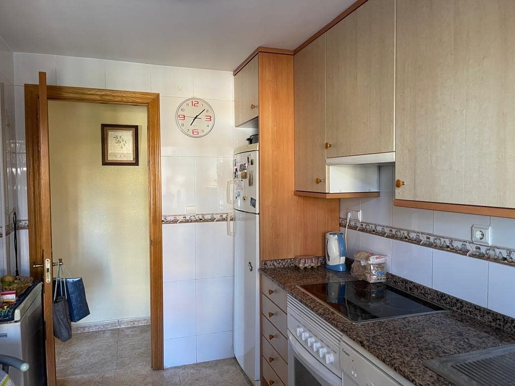 2 bedroom Flat for sale in Puerto de Mazarron with pool - € 155,000 (Ref: 8195424)