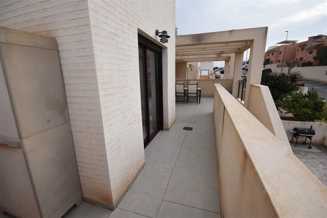 Apartamento de 2 habitaciones en Isla Plana, Cartagena en venta con piscina garaje - 169.900 € (Ref: 8209373)