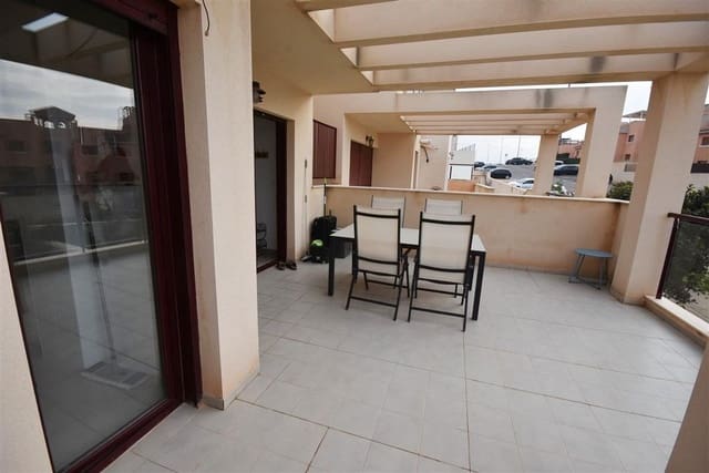 Apartamento de 2 habitaciones en Isla Plana, Cartagena en venta con piscina garaje - 169.900 € (Ref: 8209373)