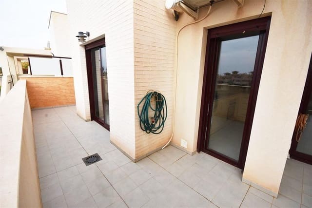 Apartamento de 2 habitaciones en Isla Plana, Cartagena en venta con piscina garaje - 169.900 € (Ref: 8209373)