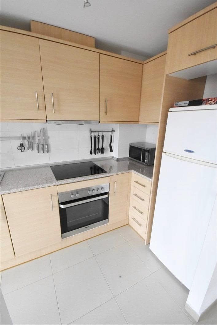 2 soveværelse Lejlighed til salg i Isla Plana med swimmingpool garage - € 169.900 (Ref: 8209373)