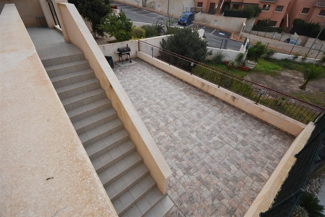 2 soveværelse Lejlighed til salg i Isla Plana med swimmingpool garage - € 169.900 (Ref: 8209373)