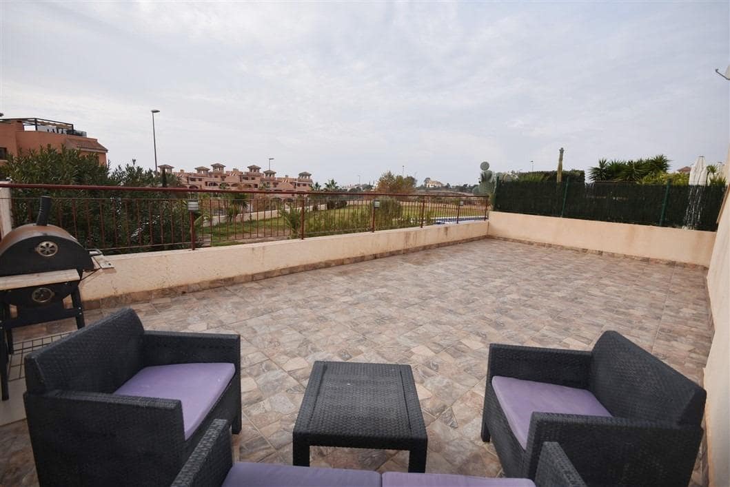 2 soveværelse Lejlighed til salg i Isla Plana med swimmingpool garage - € 169.900 (Ref: 8209373)