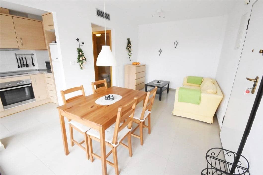 2 soveværelse Lejlighed til salg i Isla Plana med swimmingpool garage - € 169.900 (Ref: 8209373)