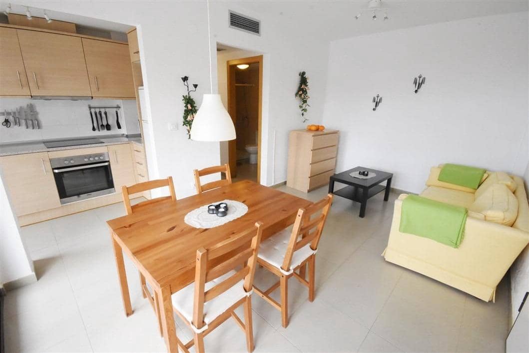 2 soveværelse Lejlighed til salg i Isla Plana med swimmingpool garage - € 169.900 (Ref: 8209373)