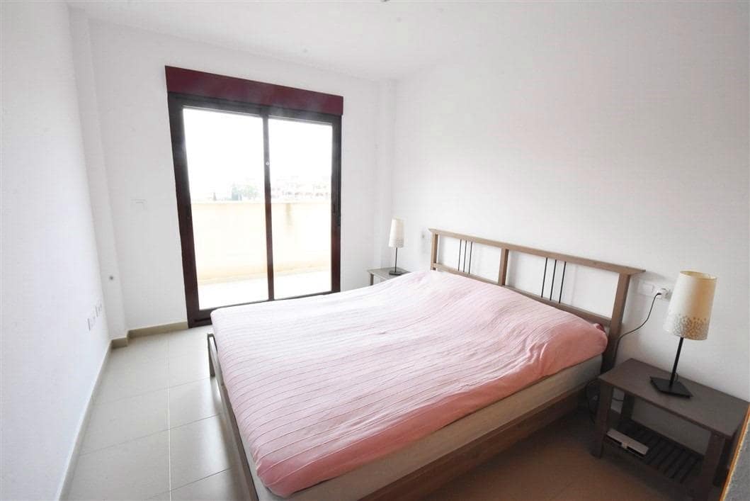 2 soveværelse Lejlighed til salg i Isla Plana med swimmingpool garage - € 169.900 (Ref: 8209373)