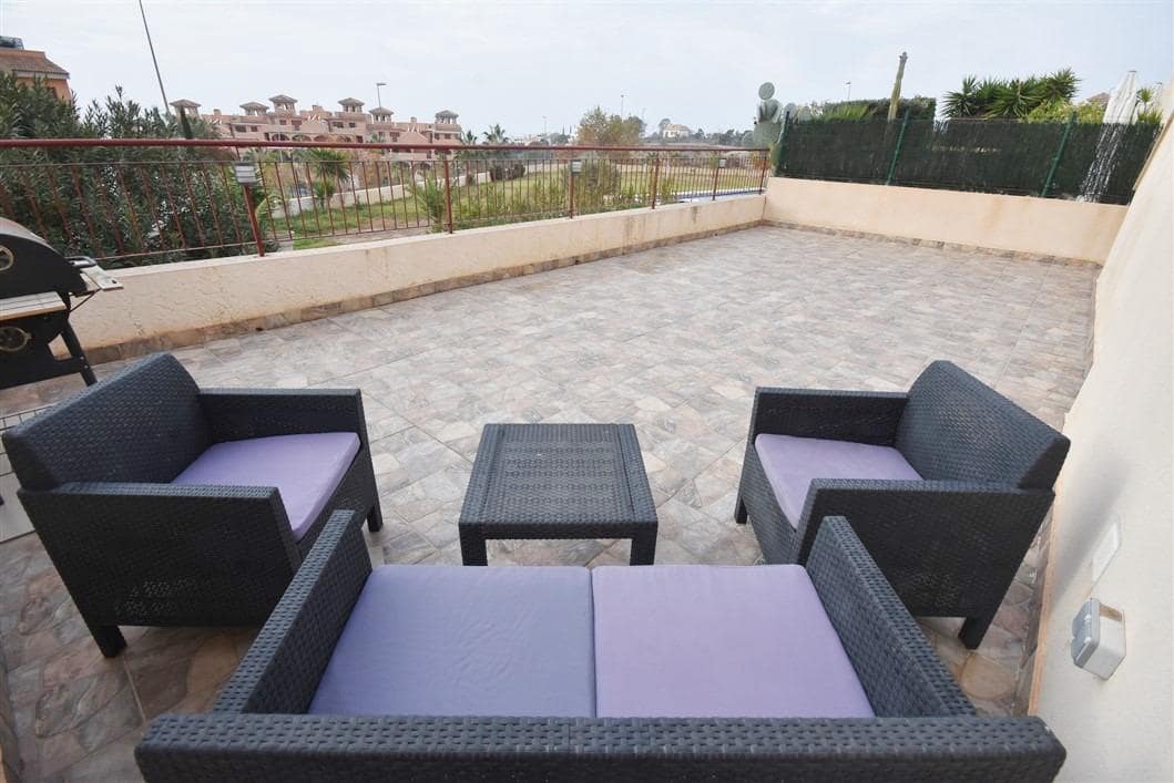 2 soveværelse Lejlighed til salg i Isla Plana med swimmingpool garage - € 169.900 (Ref: 8209373)