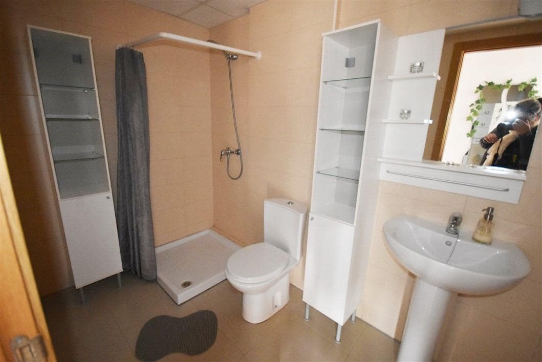 2 soveværelse Lejlighed til salg i Isla Plana med swimmingpool garage - € 169.900 (Ref: 8209373)