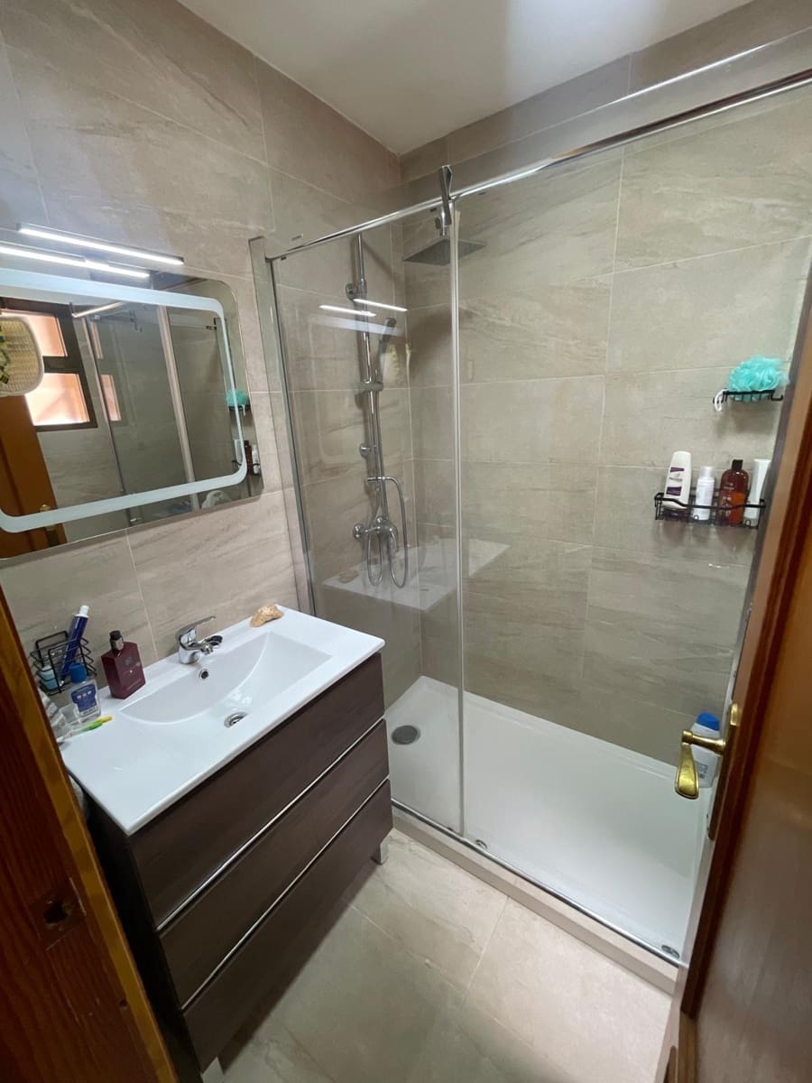 3 bedroom Apartment for sale in Puerto de Mazarron - € 146,000 (Ref: 8279231)