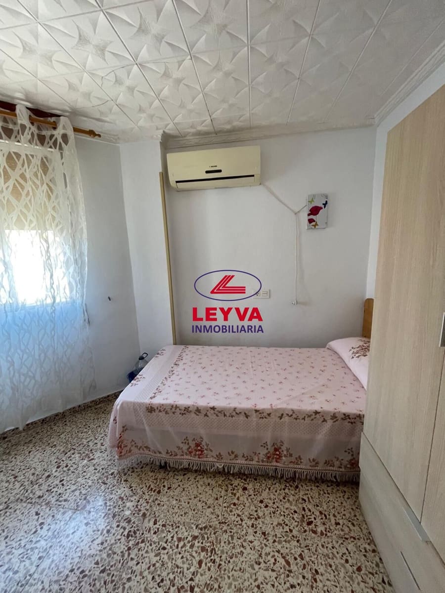 4 bedroom Apartment for sale in Puerto de Mazarron - € 138,000 (Ref: 8405186)