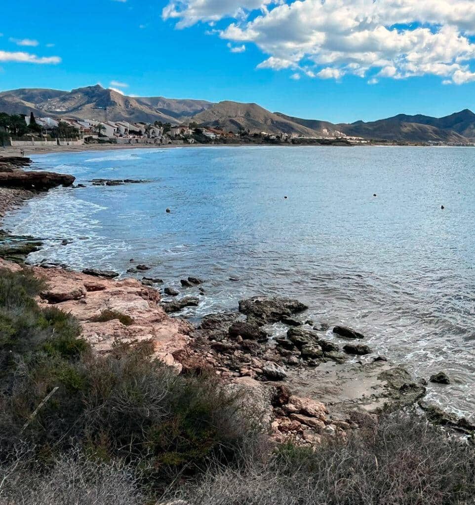 2 soverom Rekkehus til salgs i Isla Plana med garasje - € 330 000 (Ref: 8411557)