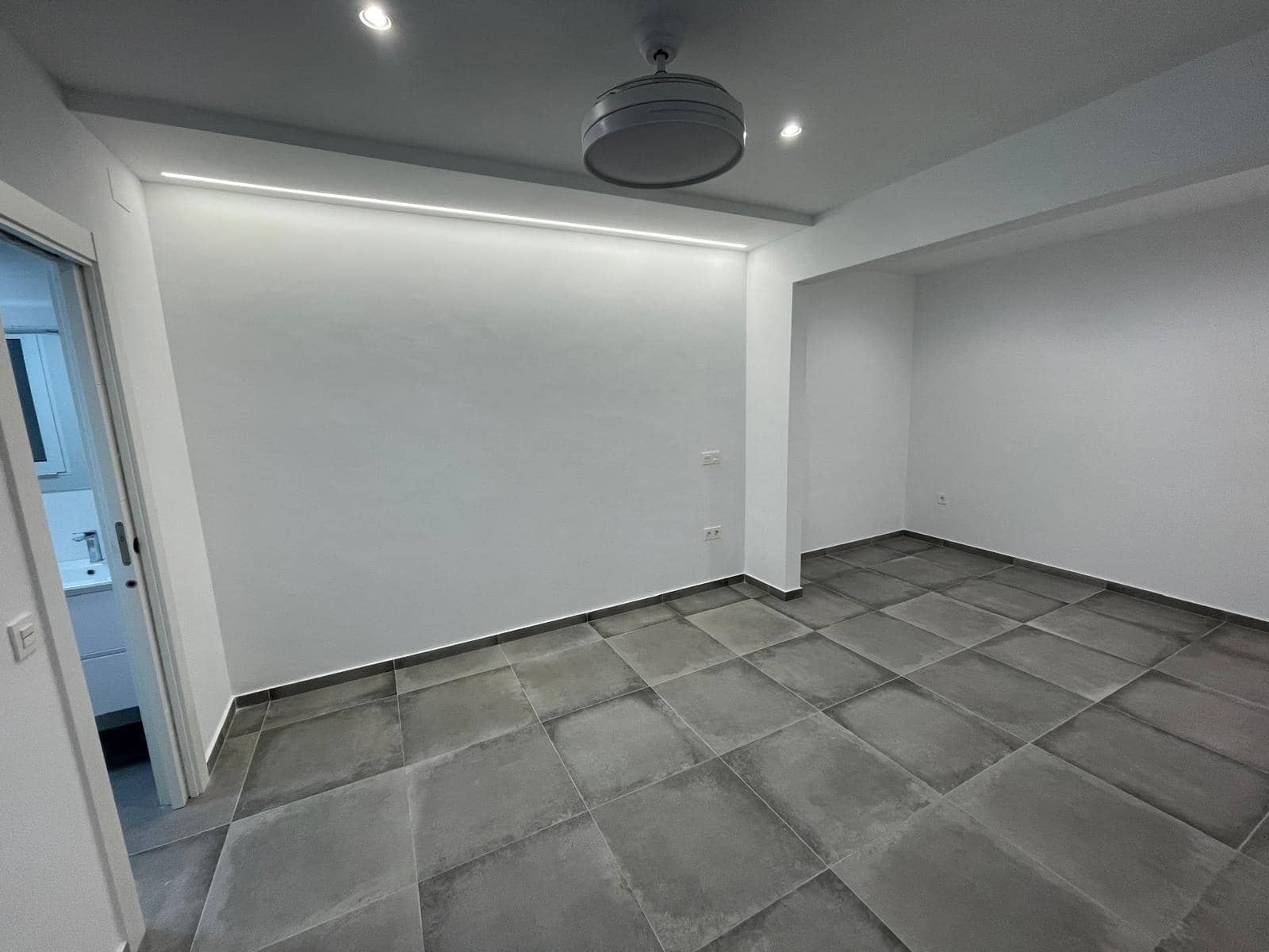 4 bedroom Apartment for sale in Puerto de Mazarron - € 145,000 (Ref: 8737826)