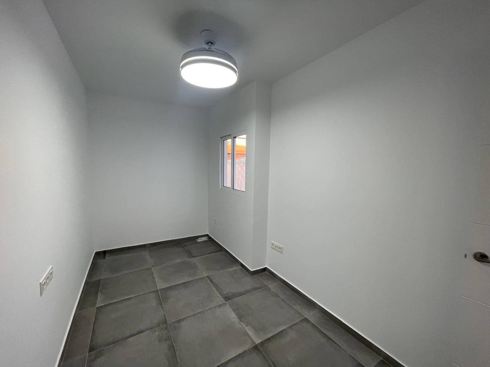 4 bedroom Apartment for sale in Puerto de Mazarron - € 145,000 (Ref: 8737826)