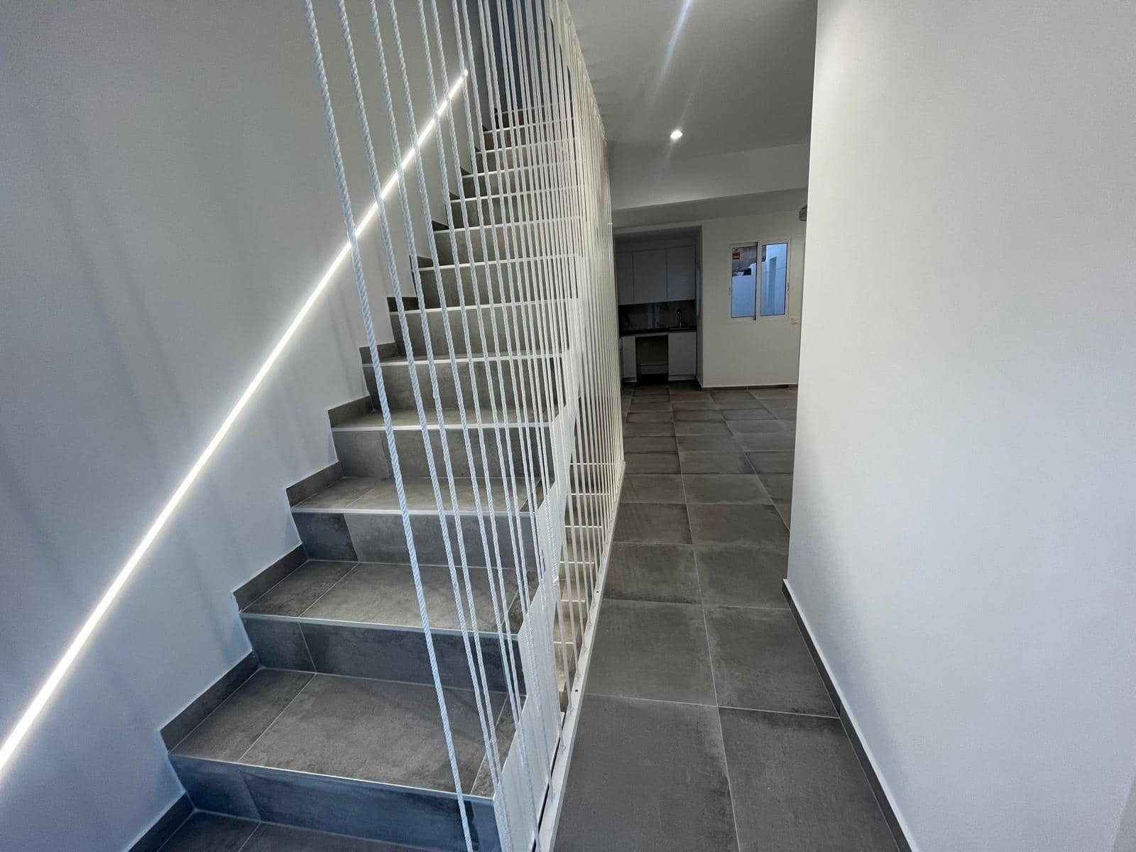 4 bedroom Apartment for sale in Puerto de Mazarron - € 145,000 (Ref: 8737826)