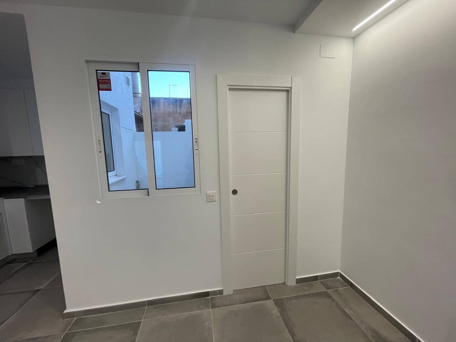 4 bedroom Apartment for sale in Puerto de Mazarron - € 145,000 (Ref: 8737826)