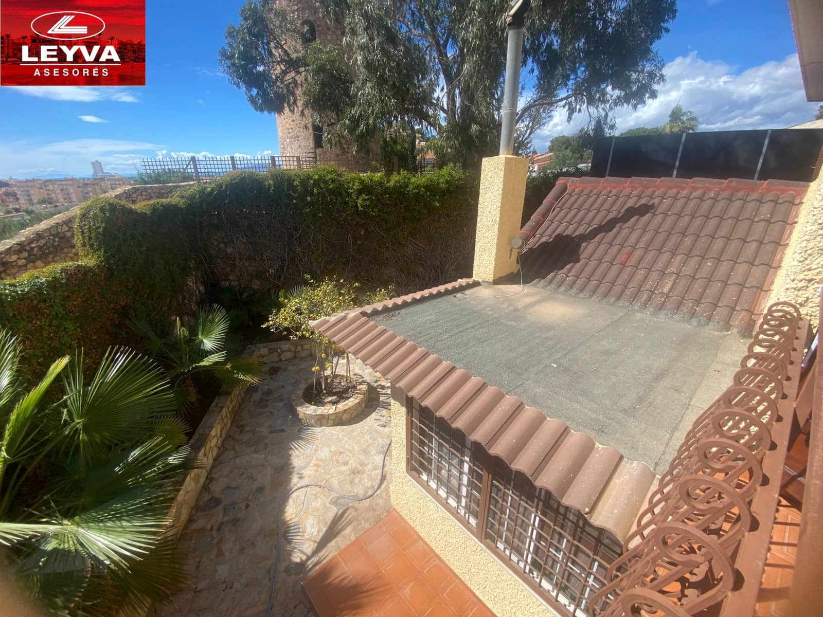 5 soverom Villa til salgs i Puerto de Mazarron med svømmebasseng garasje - € 832 000 (Ref: 8862716)