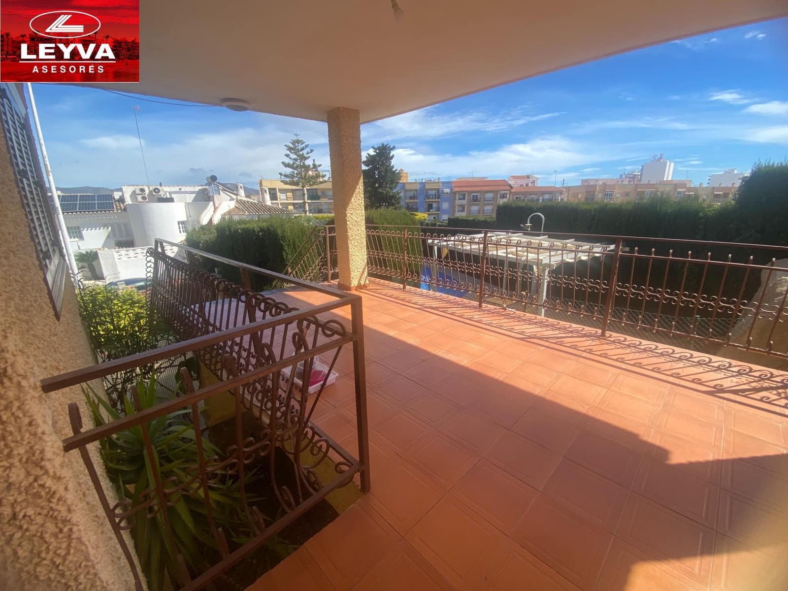 5 soverom Villa til salgs i Puerto de Mazarron med svømmebasseng garasje - € 832 000 (Ref: 8862716)