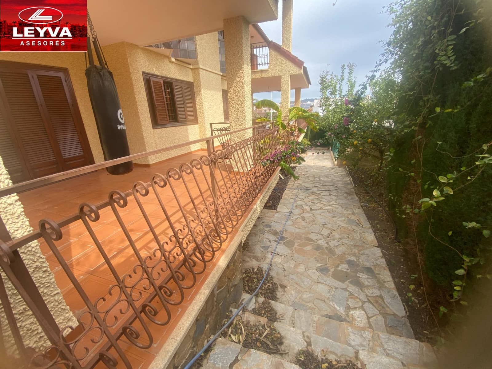 5 soverom Villa til salgs i Puerto de Mazarron med svømmebasseng garasje - € 832 000 (Ref: 8862716)