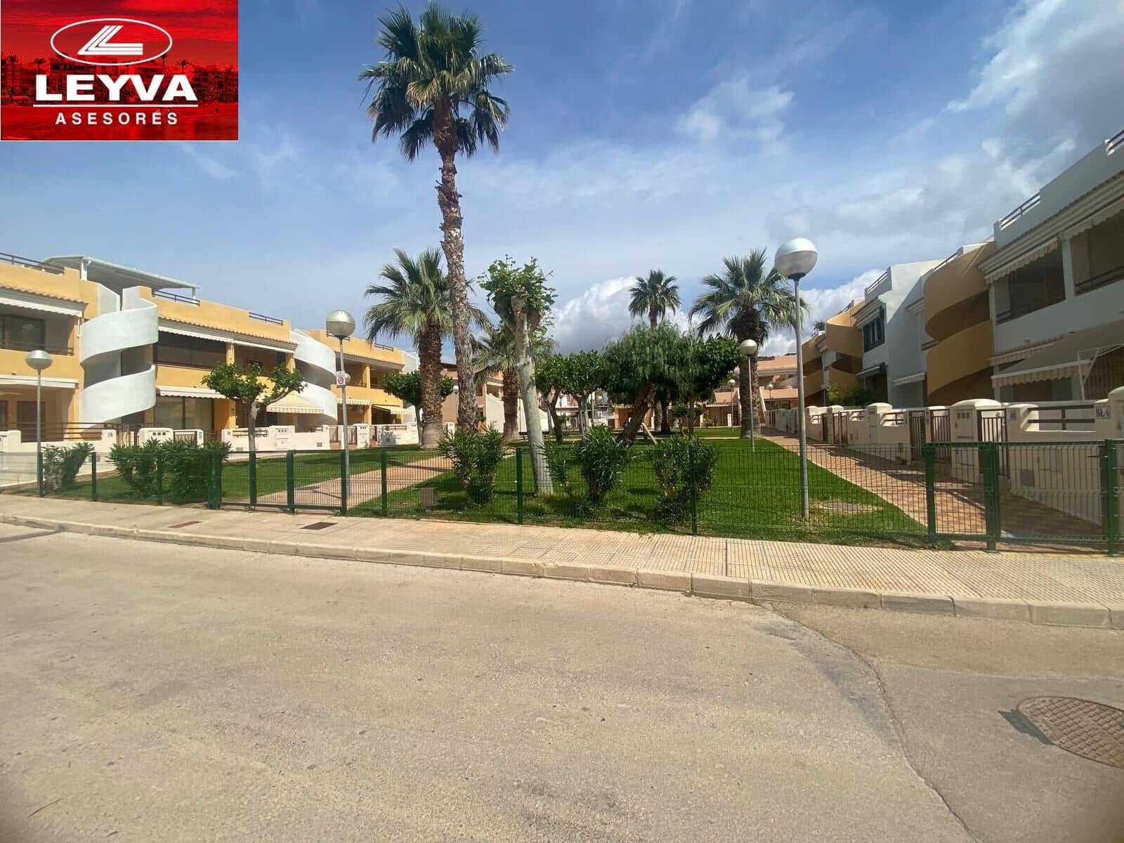 Apartamento de 2 habitaciones en Cartagena en venta - 120.000 € (Ref: 8869786)