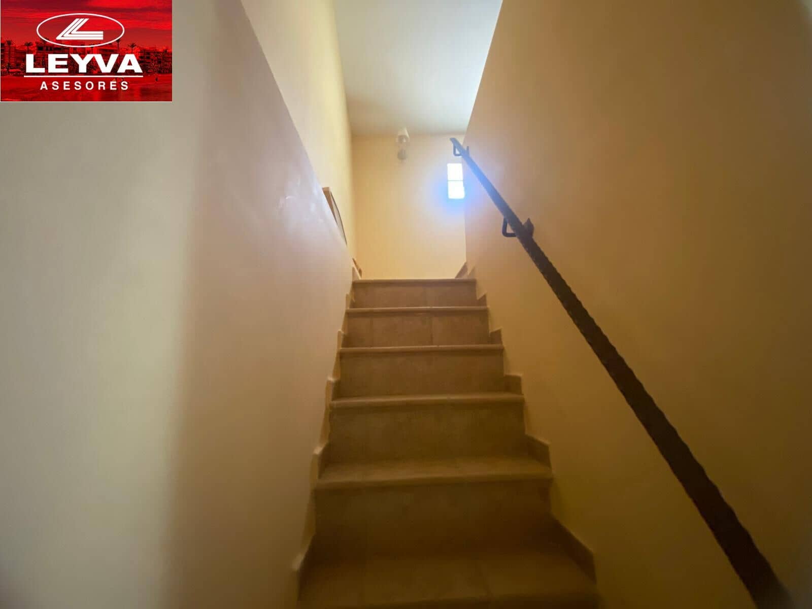 4 sypialnia Finka/Dom wiejski na sprzedaż w Las Palas z basenem garażem - 598 000 € (Ref: 8910967)