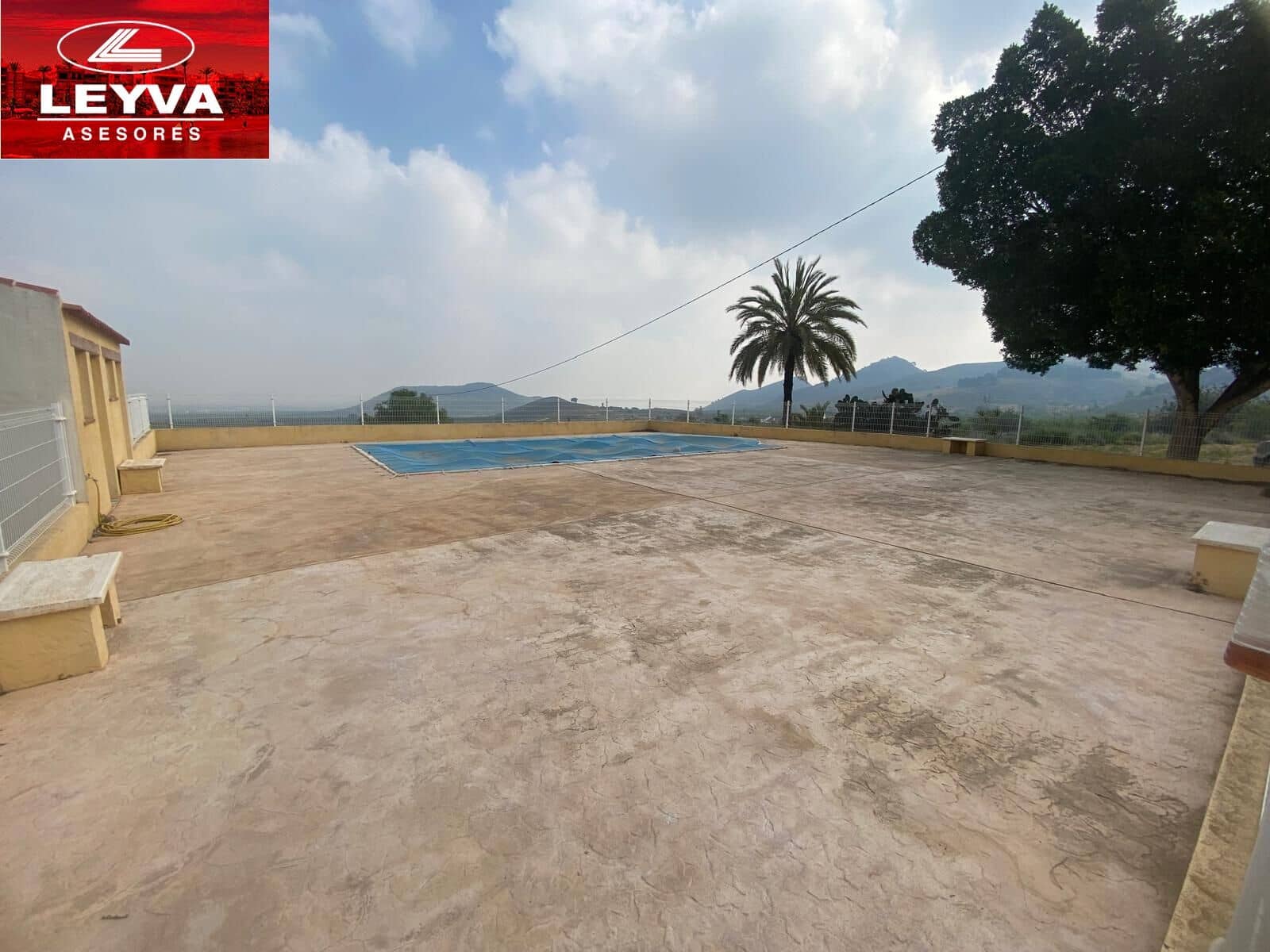 4 sypialnia Finka/Dom wiejski na sprzedaż w Las Palas z basenem garażem - 598 000 € (Ref: 8910967)