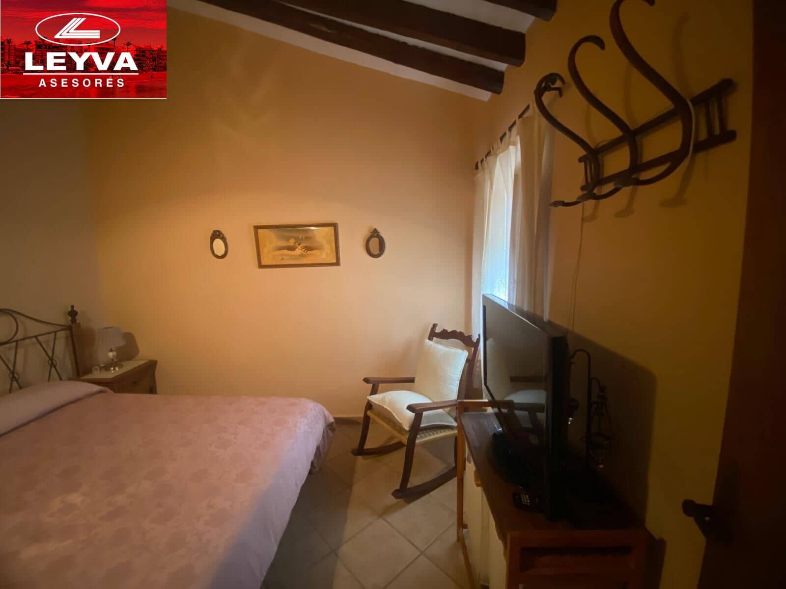 4 sypialnia Finka/Dom wiejski na sprzedaż w Las Palas z basenem garażem - 598 000 € (Ref: 8910967)