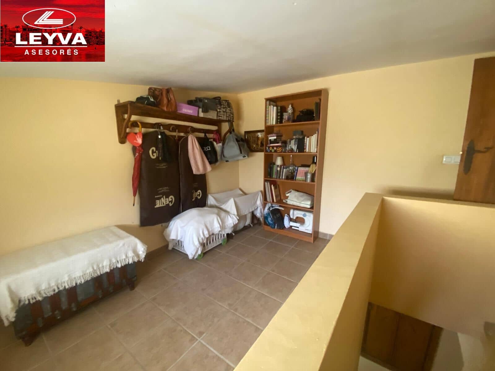 4 sypialnia Finka/Dom wiejski na sprzedaż w Las Palas z basenem garażem - 598 000 € (Ref: 8910967)