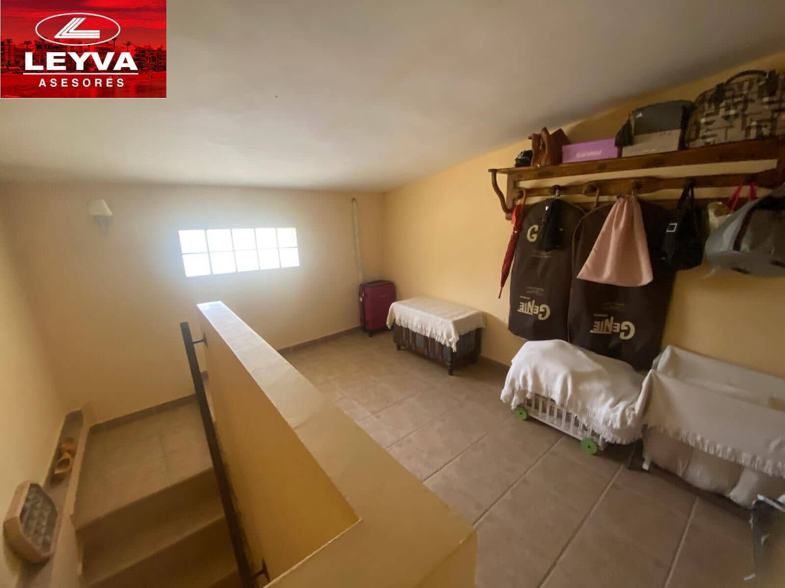 4 sypialnia Finka/Dom wiejski na sprzedaż w Las Palas z basenem garażem - 598 000 € (Ref: 8910967)