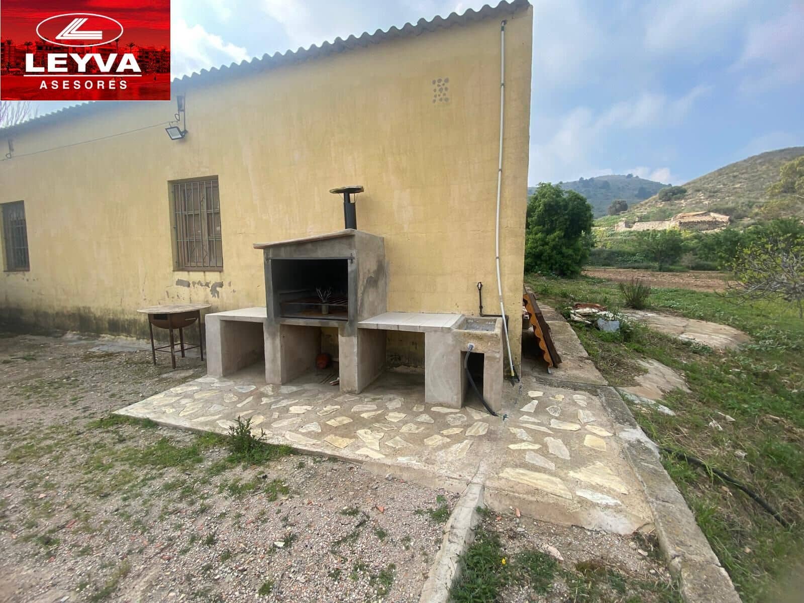 4 sypialnia Finka/Dom wiejski na sprzedaż w Las Palas z basenem garażem - 598 000 € (Ref: 8910967)