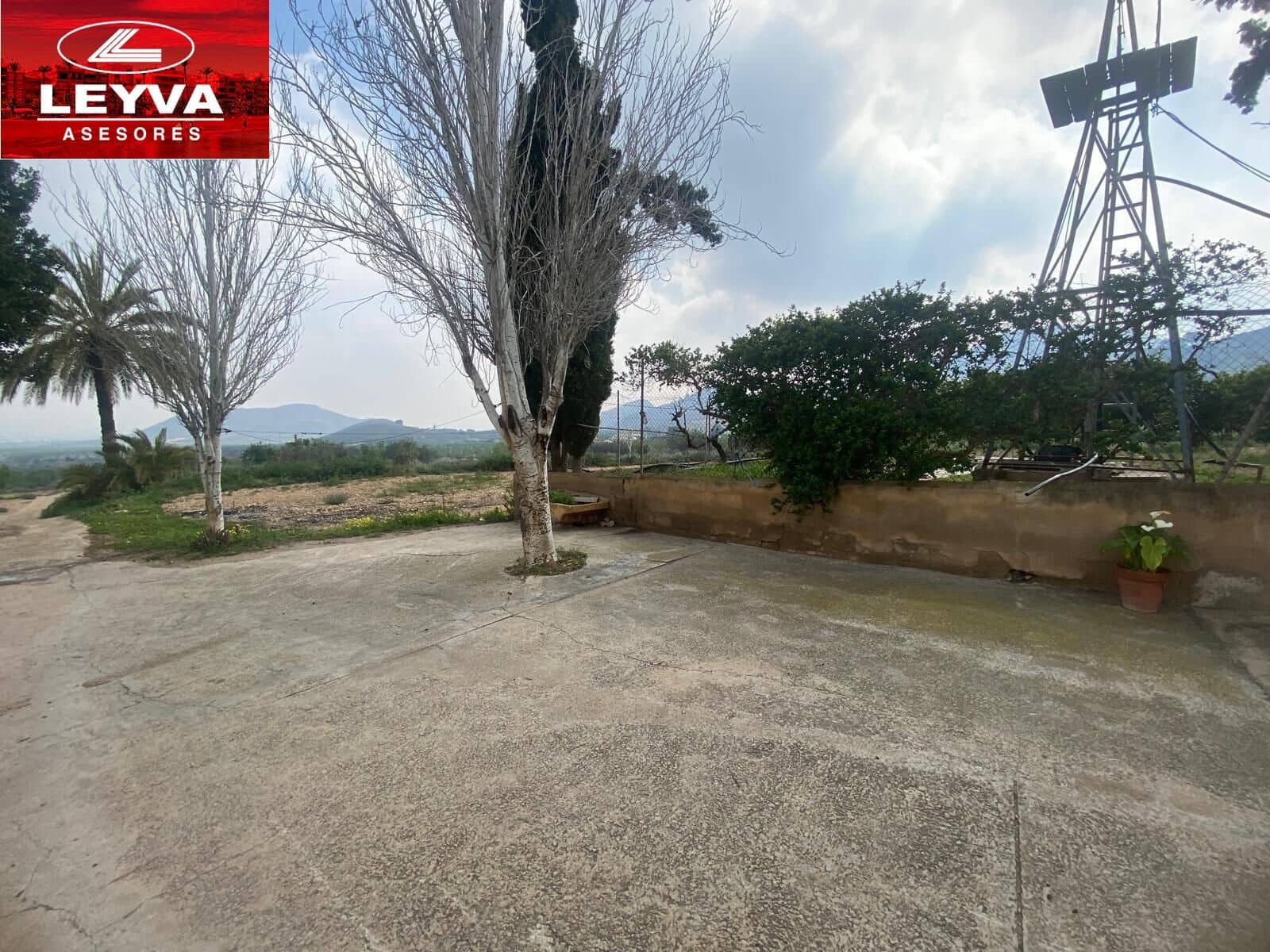 4 sypialnia Finka/Dom wiejski na sprzedaż w Las Palas z basenem garażem - 598 000 € (Ref: 8910967)