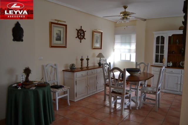 5 slaapkamer Villa te koop in Puerto de Mazarron, Mazarrón met garage - € 285.000 (Ref: 8917942)