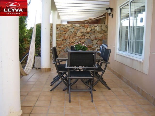 5 slaapkamer Villa te koop in Puerto de Mazarron, Mazarrón met garage - € 285.000 (Ref: 8917942)