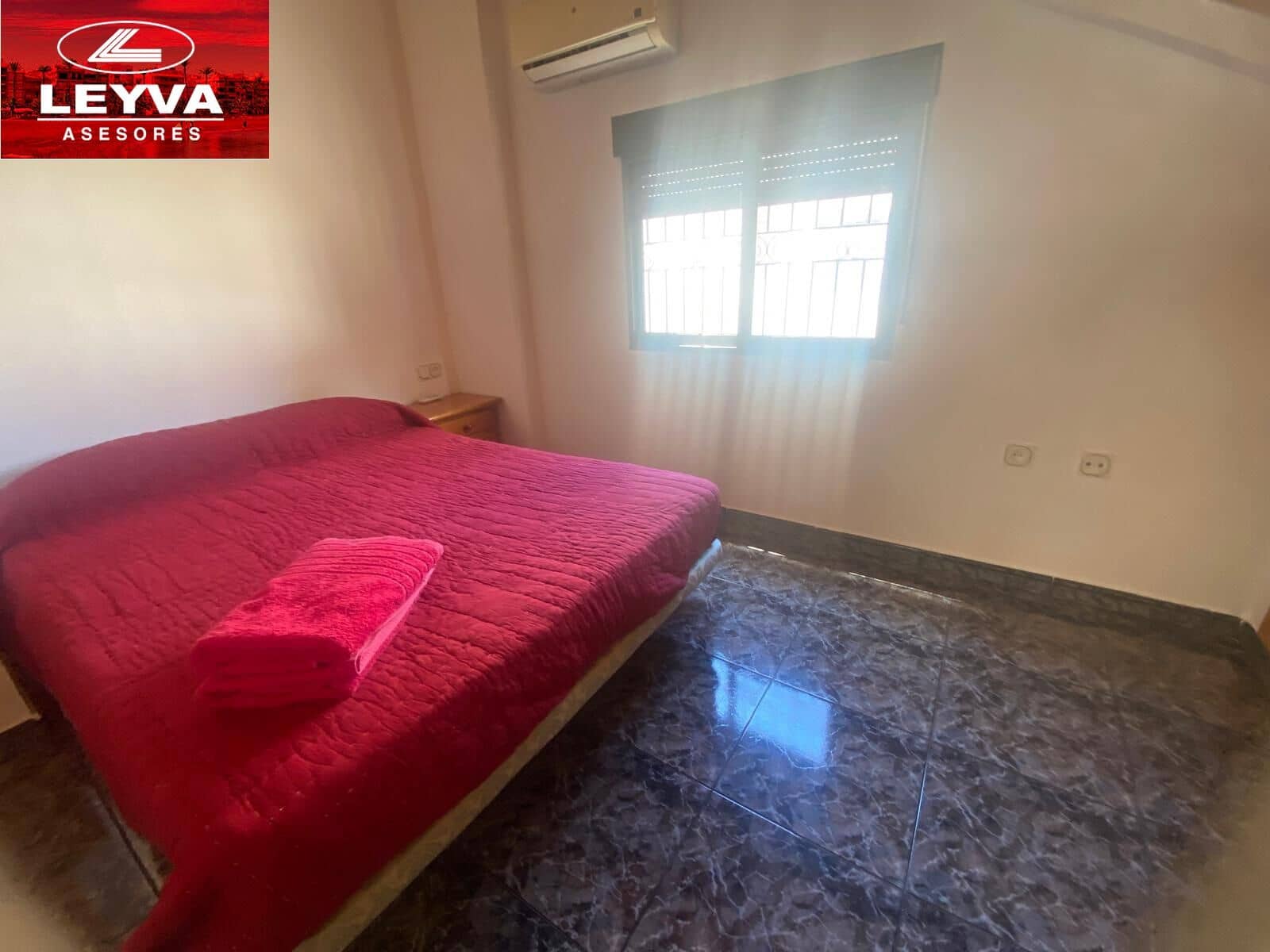 6 soveværelse Villa til salg i Puerto de Mazarron med garage - € 350.000 (Ref: 8957010)