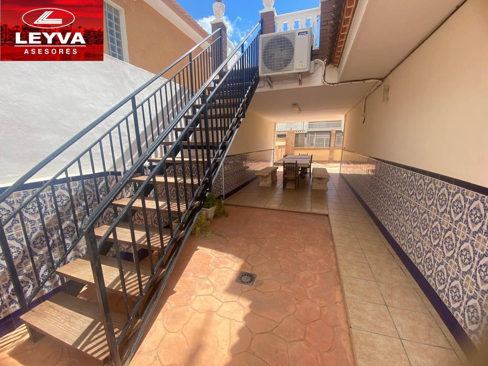 6 soveværelse Villa til salg i Puerto de Mazarron med garage - € 350.000 (Ref: 8957010)