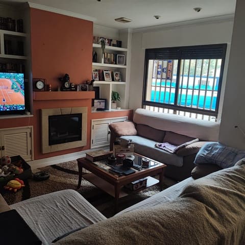 4 makuuhuone Huvila myytävänä paikassa Puerto de Mazarron, Mazarrón mukana 
autotalli - 197 000 € (Ref: 8970253)