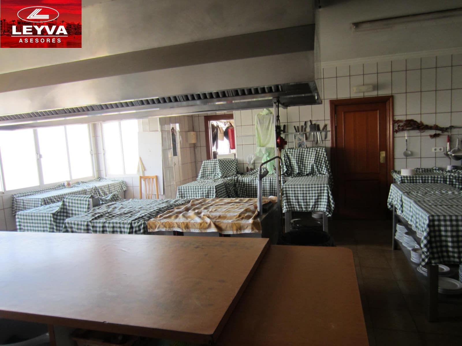 Erhverv til salg i Isla Plana med garage - € 562.000 (Ref: 8992052)