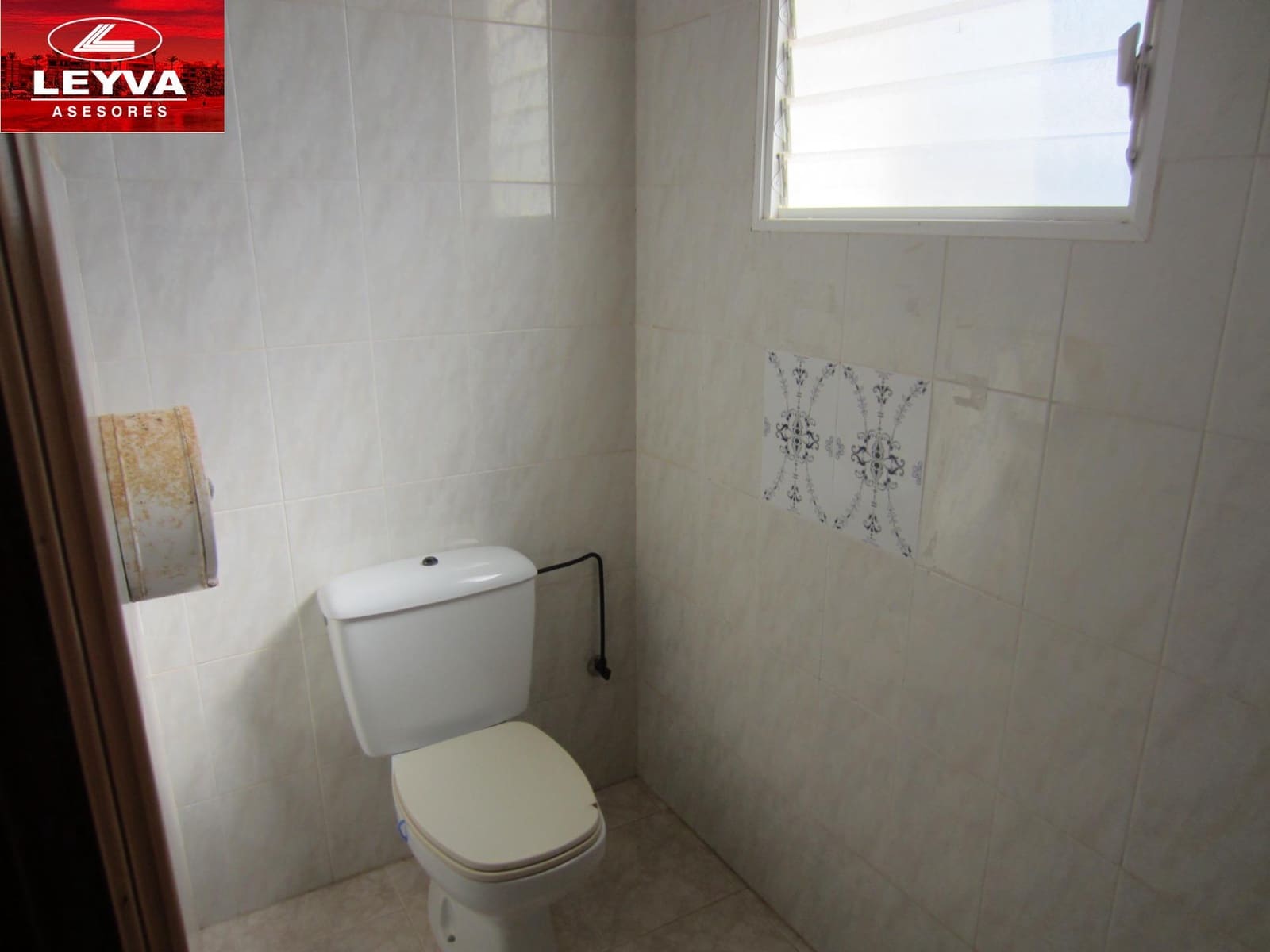 Erhverv til salg i Isla Plana med garage - € 562.000 (Ref: 8992052)