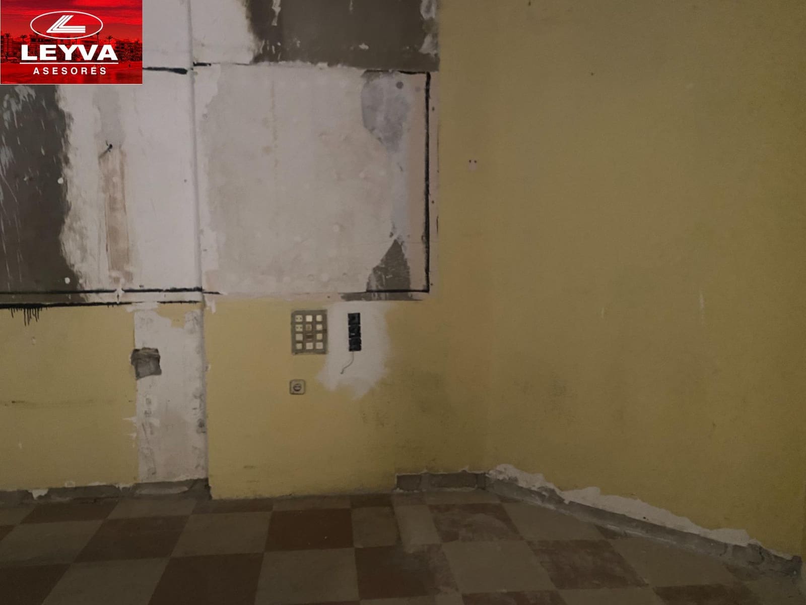 Commerciale in vendita in Puerto de Mazarron - 176.800 € (Rif: 9029850)