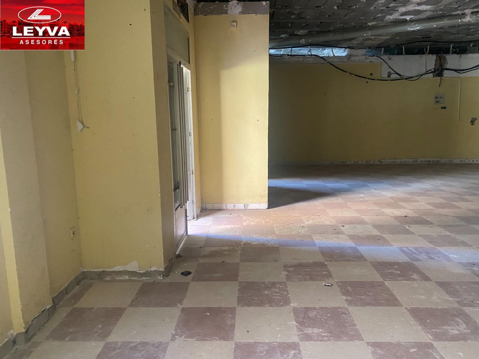 Commerciale in vendita in Puerto de Mazarron - 176.800 € (Rif: 9029850)