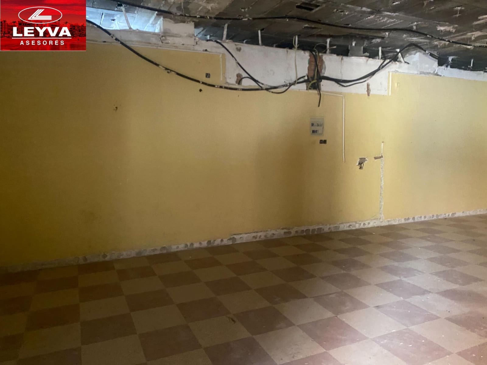 Commerciale in vendita in Puerto de Mazarron - 176.800 € (Rif: 9029850)