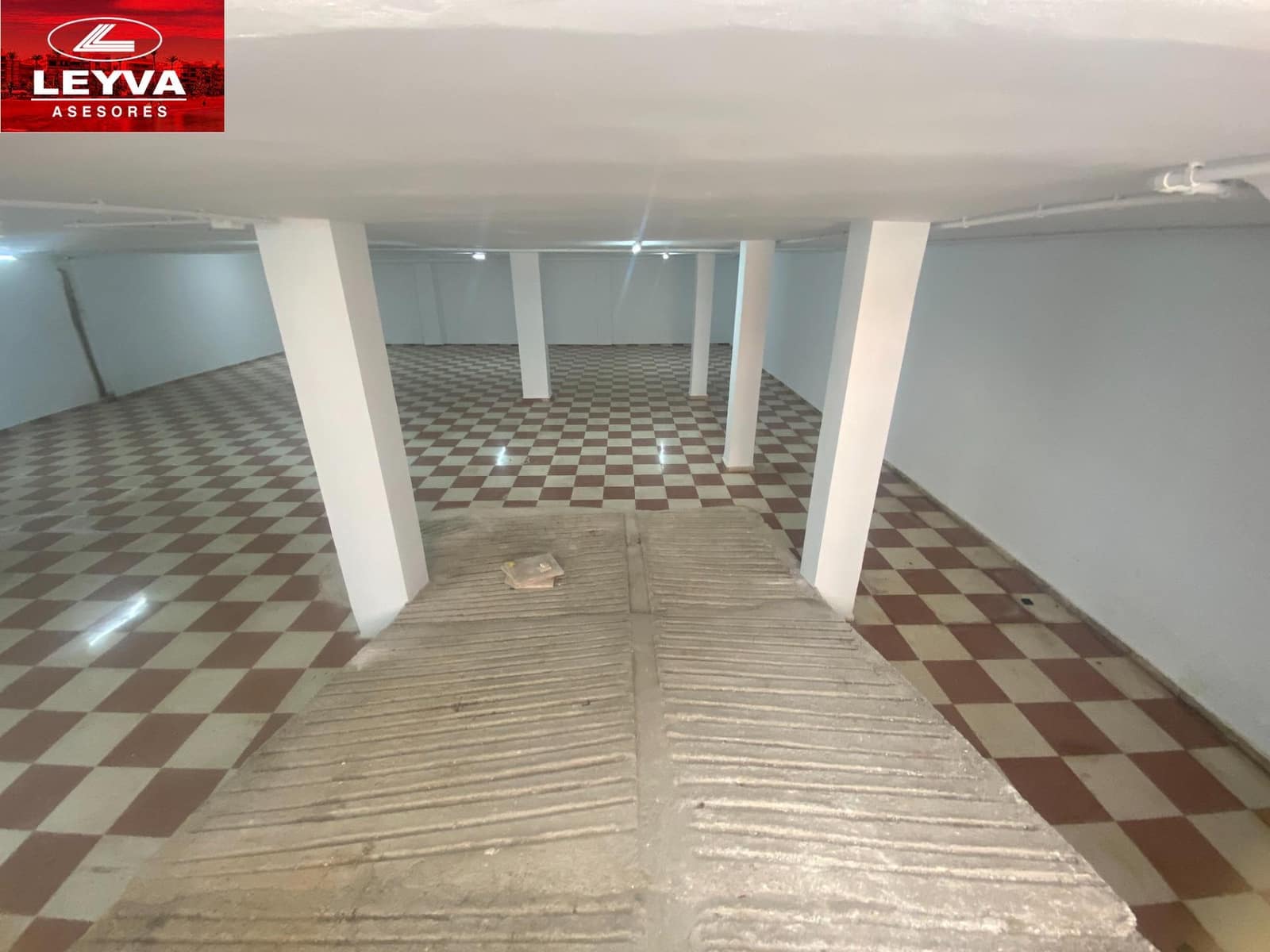 Commerciale in vendita in Puerto de Mazarron - 176.800 € (Rif: 9029850)