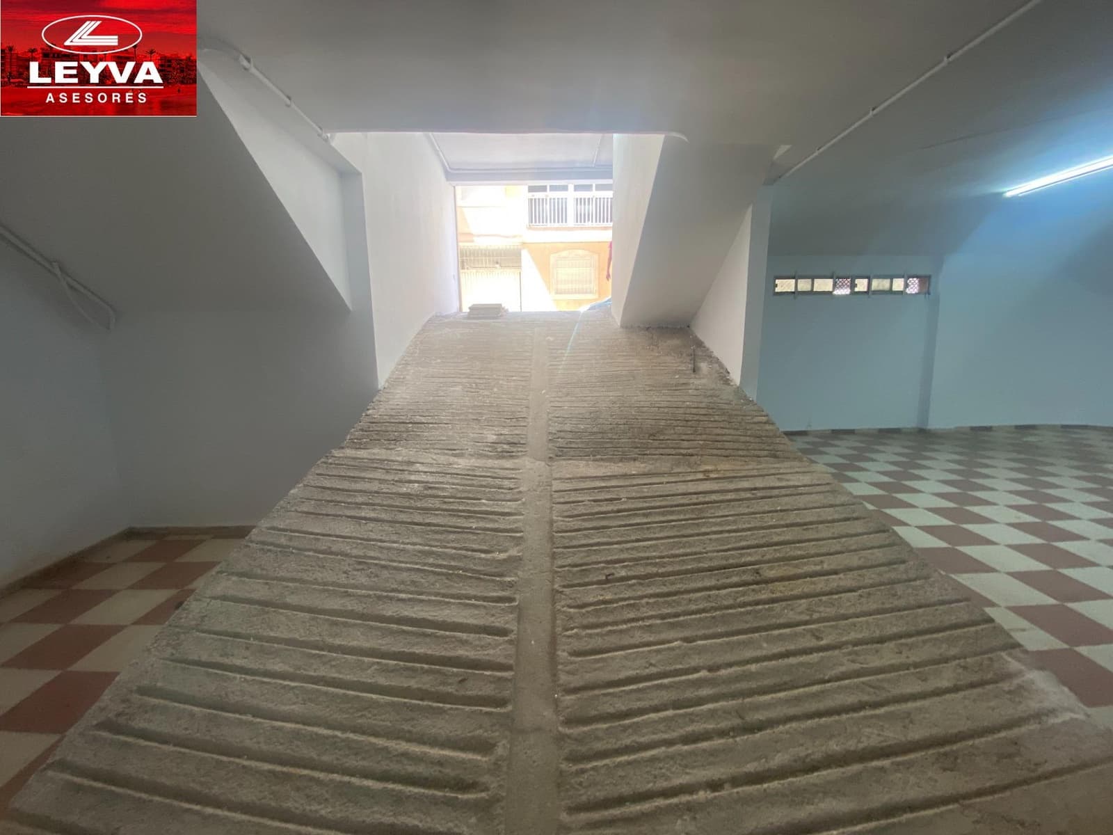 Commerciale in vendita in Puerto de Mazarron - 176.800 € (Rif: 9029850)